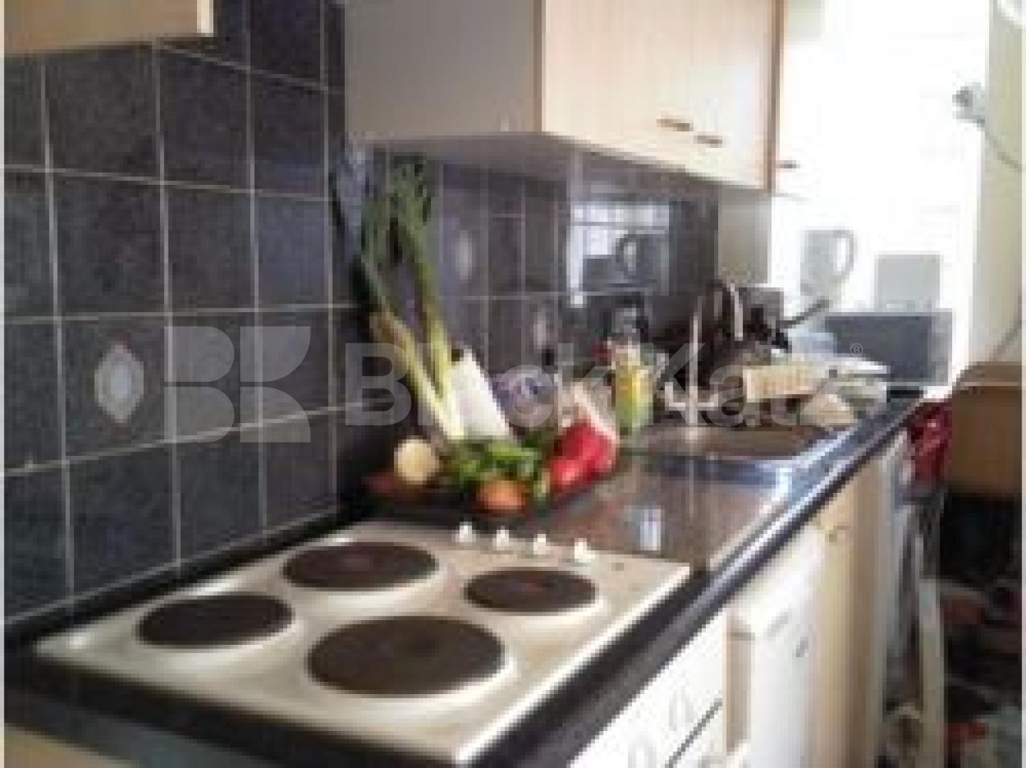 			Studio Apartment, 1 bath, 1 reception Flat			 Great North Road, HIGHGATE